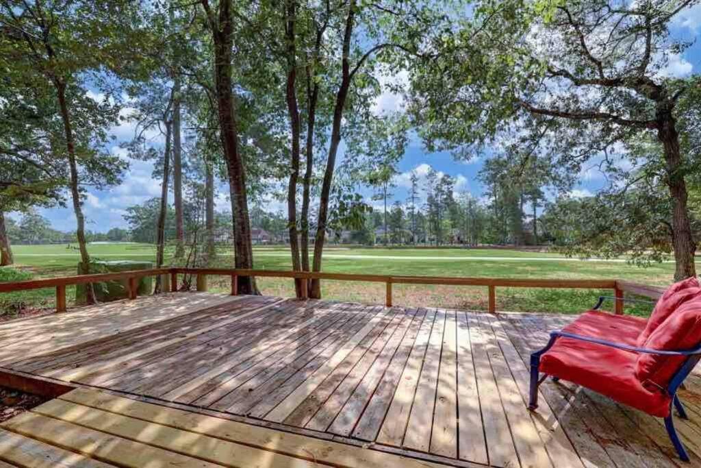 Timber Top Golf Course View The Woodlands Exterior photo